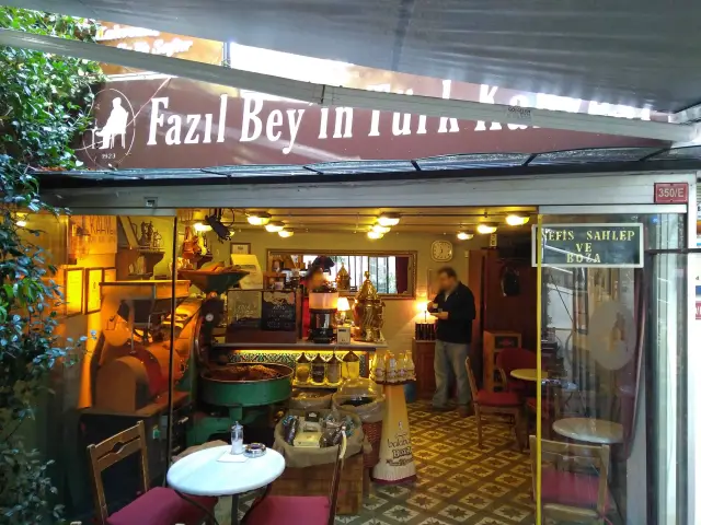 Fazıl Bey'in Türk Kahvesi'nin yemek ve ambiyans fotoğrafları 3