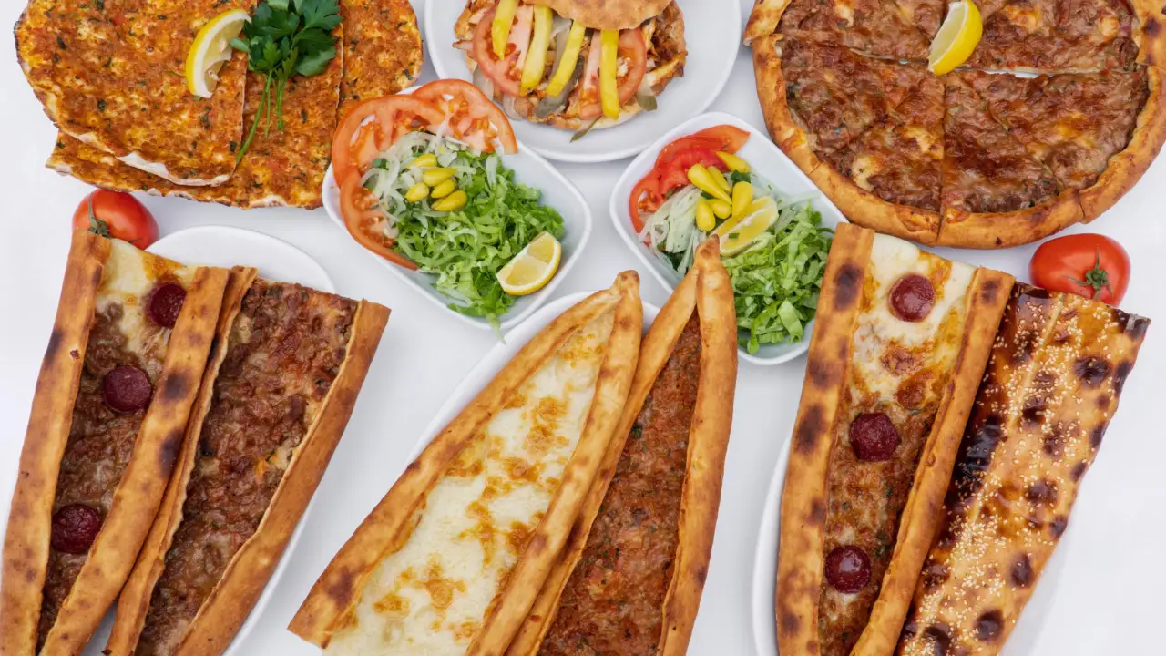 Usta Et Dönerci Pide & Lahmacun