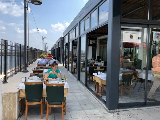 Küçük Liman Restaurant'nin yemek ve ambiyans fotoğrafları 4