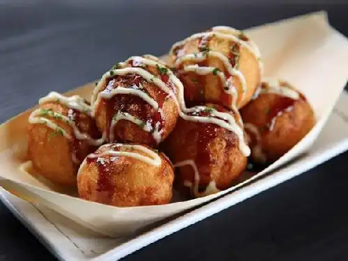 Queen Thai Tea N Takoyaki, Hayam Wuruk