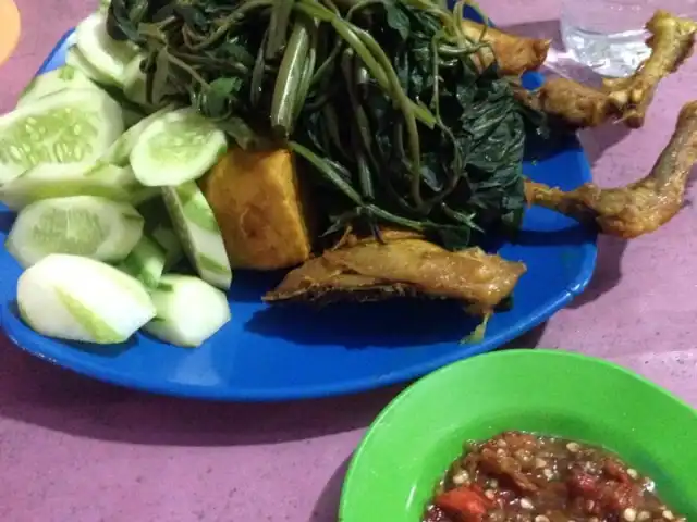 Gambar Makanan Sambel Setan Ibu Mut Pejompongan 14