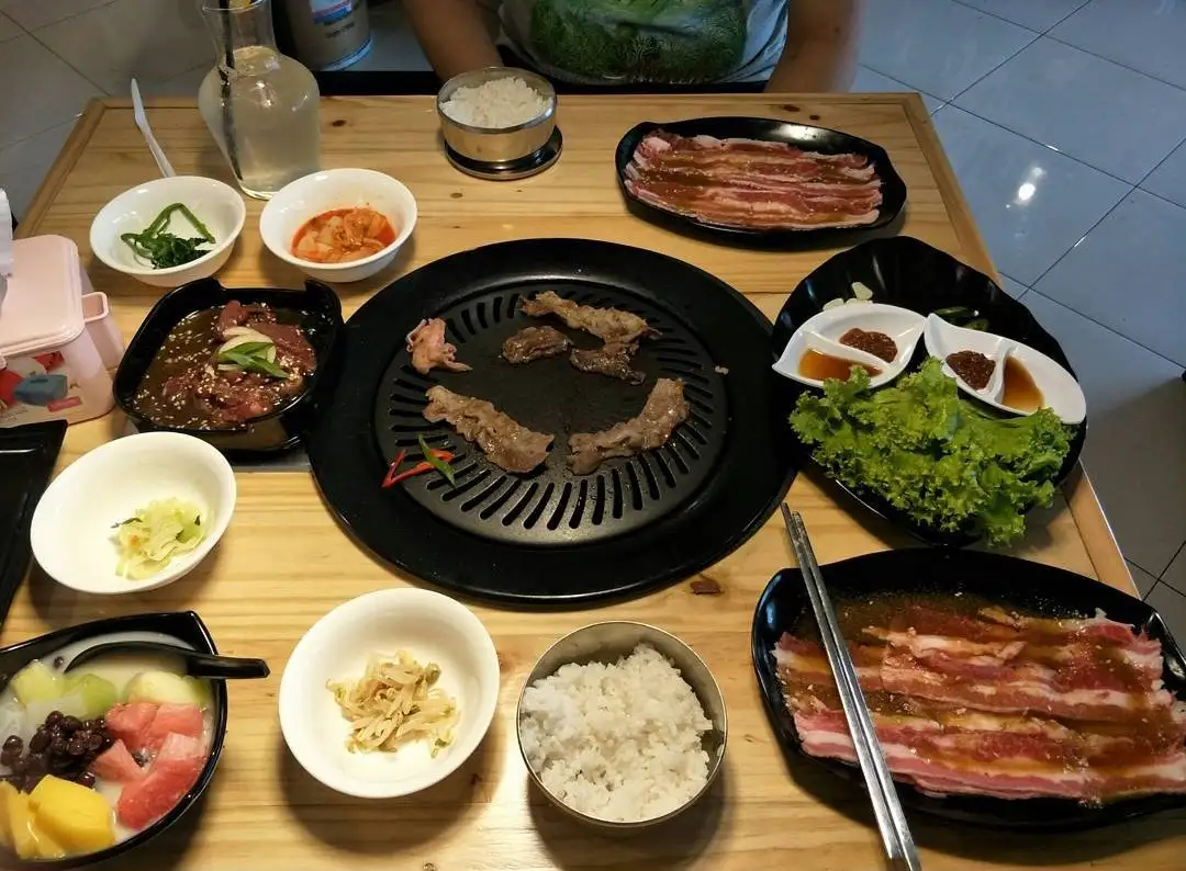 Gijeogeun Korean BBQ
