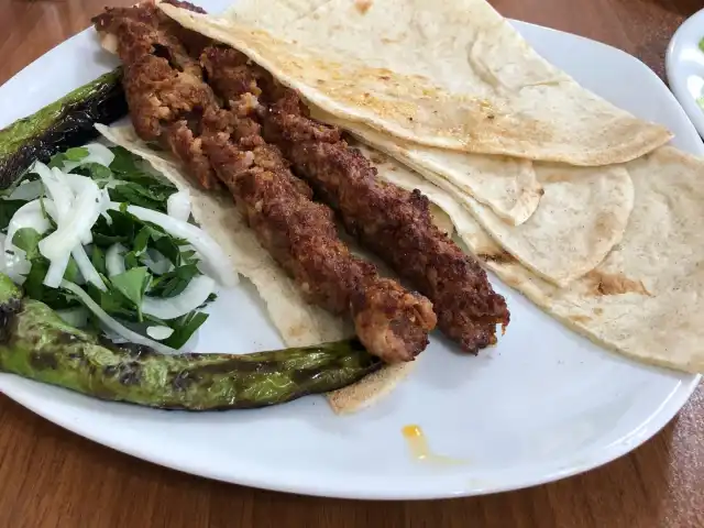 Hekimoğlu Kebap Salonu'nin yemek ve ambiyans fotoğrafları 2