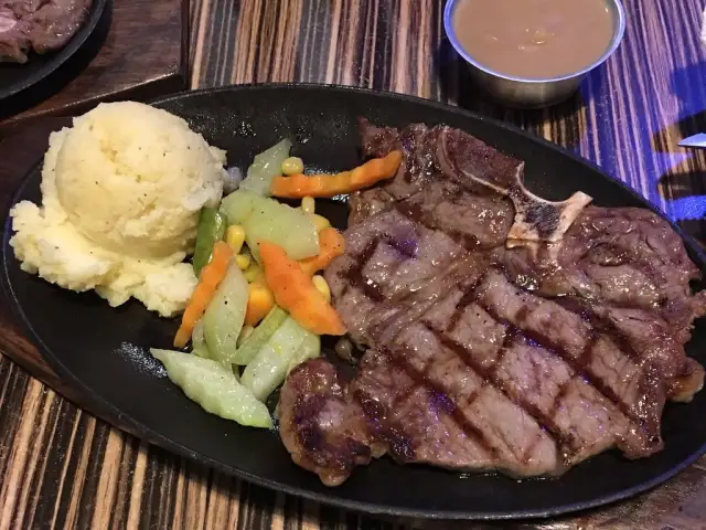 Steak Street Restaurant