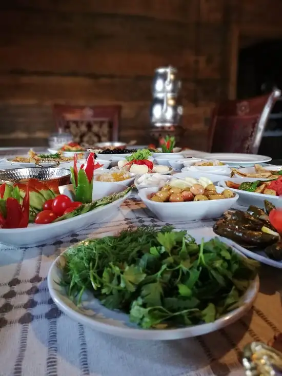 Altınköy Katırcılar Konağı'nin yemek ve ambiyans fotoğrafları 21