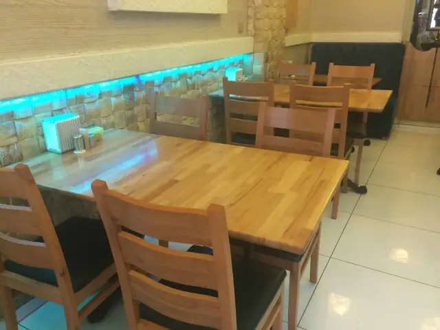Şark İstanbul Cafe & Restaurant'nin yemek ve ambiyans fotoğrafları 3
