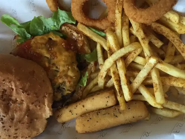 Fess Burger'nin yemek ve ambiyans fotoğrafları 19