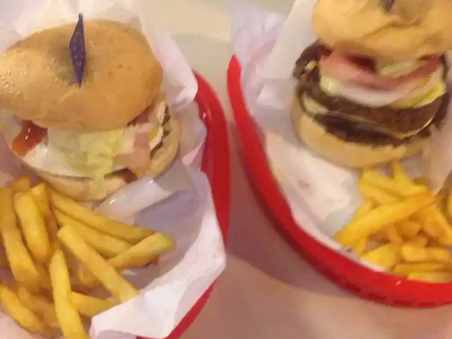 Four Burgers Food Photo 7