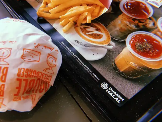 McDonald's & McCafé Food Photo 11