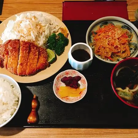 Gambar Makanan Yukashi Japanese Restaurant 5