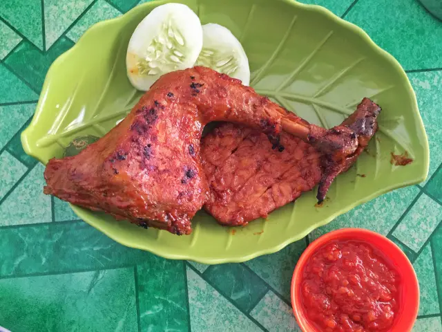 Gambar Makanan Ayam Bakar Cha - Cha 2