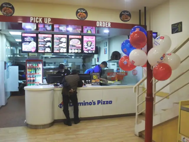 Gambar Makanan Domino's Pizza 9