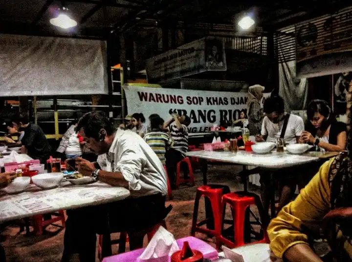 Warung Sop Khas Djakarta Bang Rio (Cabang "999" Cikapundung-Bandung)
