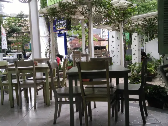 Gambar Makanan Kupu Bistro 8