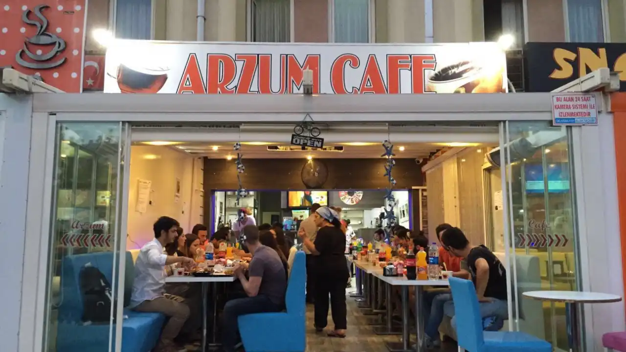 Arzum Cafe