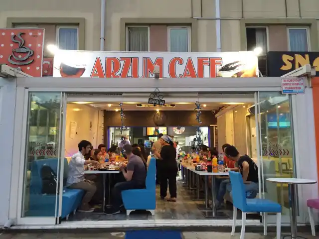 Arzum Cafe'nin yemek ve ambiyans fotoğrafları 1