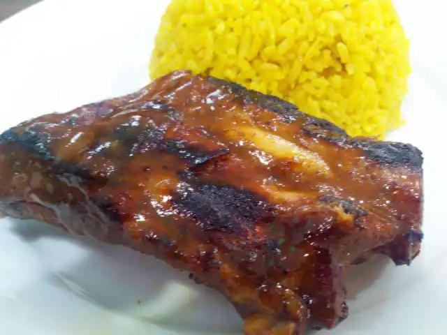 Eduardo's Peri-Peri Flame-Grilled Chicken Food Photo 3