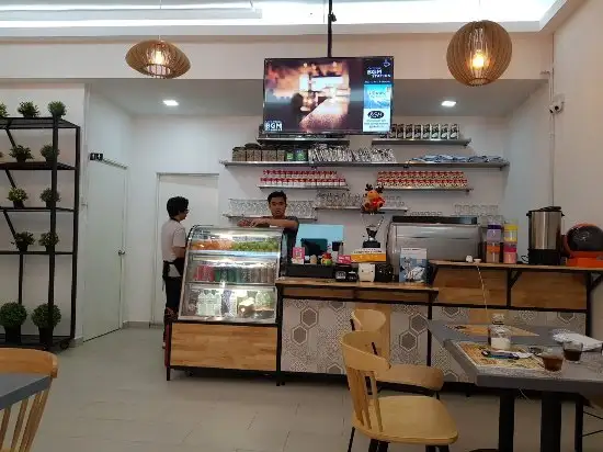 Adeena Thai Cafe Food Photo 2