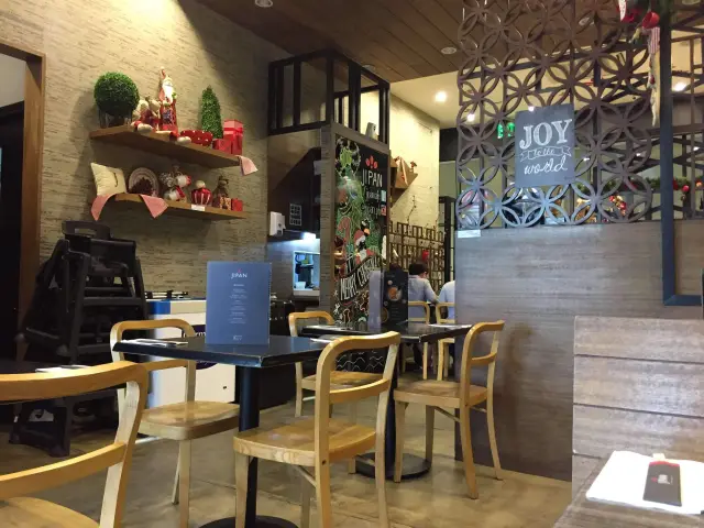 Jipan Cafe & Bakeshop Food Photo 16
