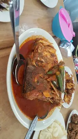 Deen's Fish Head Curry Food Photo 4