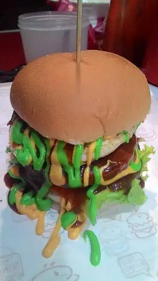 T-Rex Burger Zone