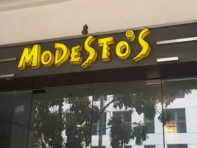 Modesto's Food Photo 2