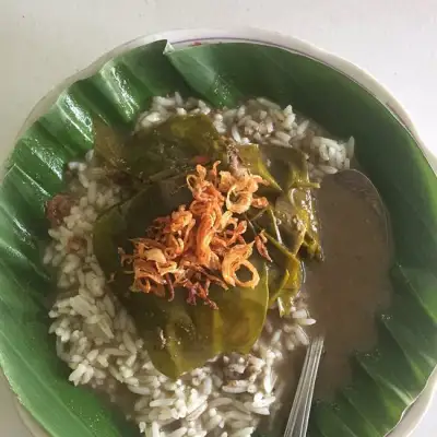Nasi Pindang Kudus & Soto Sapi "Gajahmada"