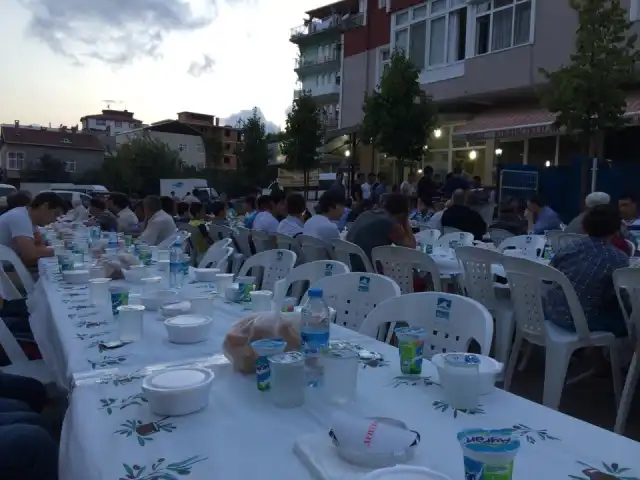 bolu kıbrıscıklılar sosyal yardımlaşma dayanışma kültür derneği'nin yemek ve ambiyans fotoğrafları 4