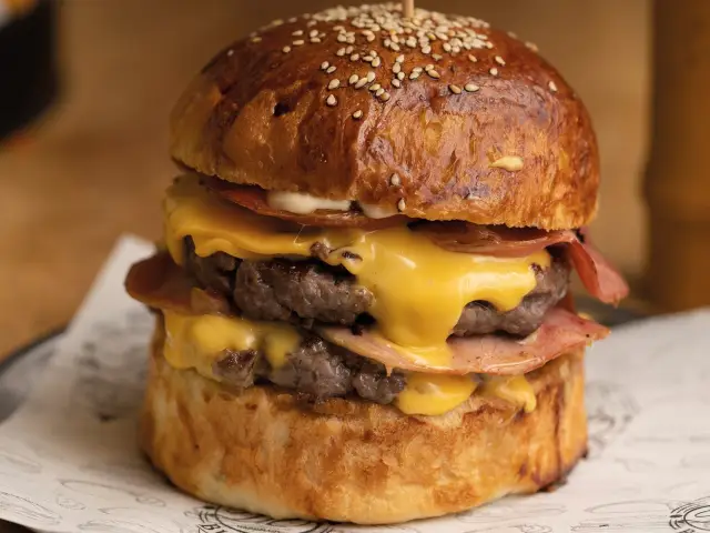Dein Burger'nin yemek ve ambiyans fotoğrafları 1