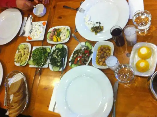 Mezze'nin yemek ve ambiyans fotoğrafları 2