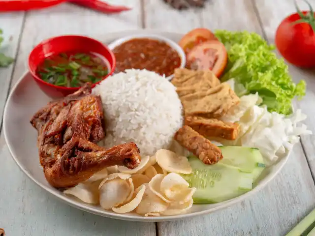 NASI KUKUS AYAM DARA ABG FAROUK