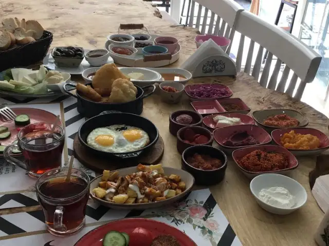 Hot'nFun Kahvaltı'nin yemek ve ambiyans fotoğrafları 4