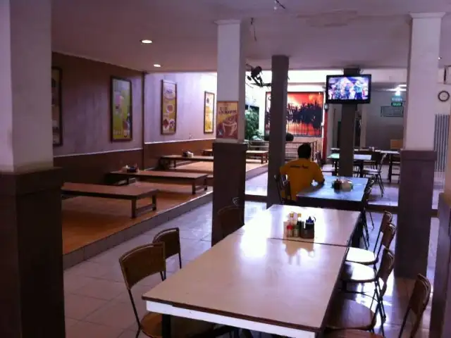 Gambar Makanan Resto Puas 8