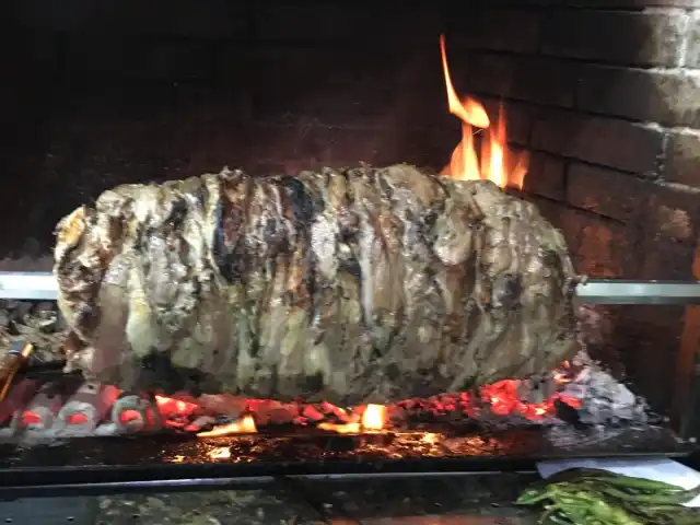 Behçet Usta'nın Meşhur Cağ Kebabı'nin yemek ve ambiyans fotoğrafları 8