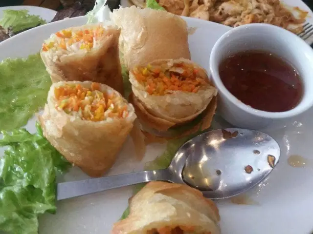 Happy Thai Food Photo 15