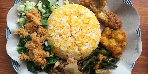 Kedai Sarapan Pagi Nasi Kuning, Sawojajar