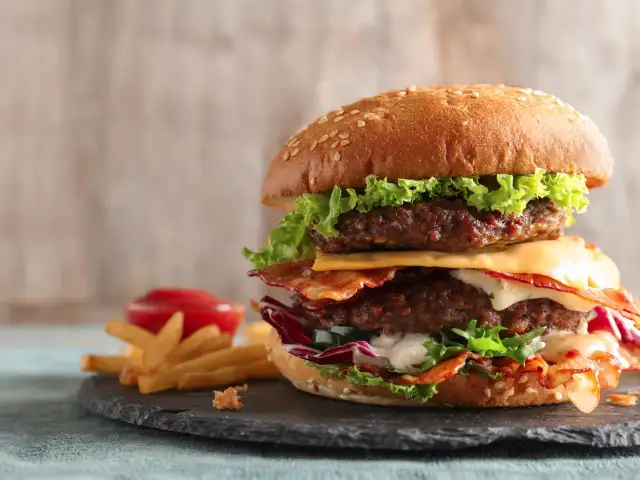 Burgerhome'nin yemek ve ambiyans fotoğrafları 1