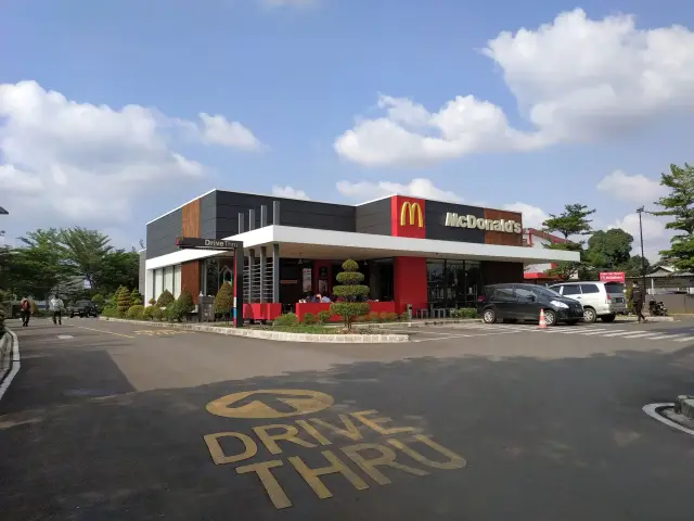 Gambar Makanan McDonald's 7