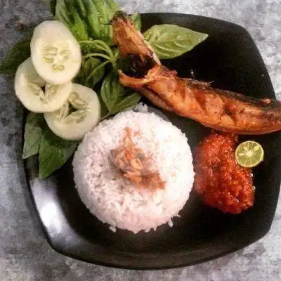 Gambar Makanan Pecel Ayam Mama Putri, Kemang 15