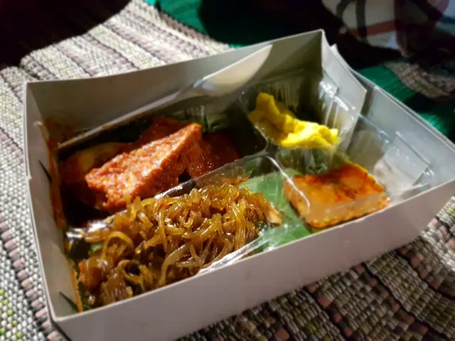 Gambar Makanan Nasi Campur Bu Ida 9