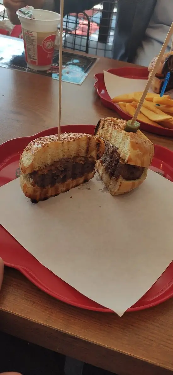 Ham-Buga Kasap Burger'nin yemek ve ambiyans fotoğrafları 4