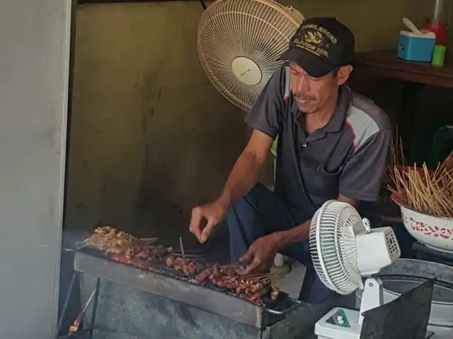 Gambar Makanan Sate Klopo Ondomohen Ibu Asih 10