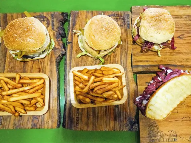 Mack’s Burger'nin yemek ve ambiyans fotoğrafları 1