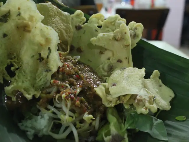 Gambar Makanan Pecel Pincuk Ibu Ida 4