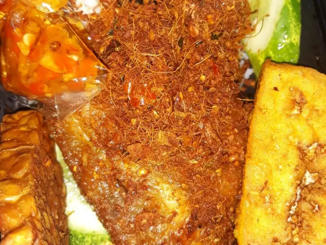 Gambar Makanan Ayam Paha Dada 4