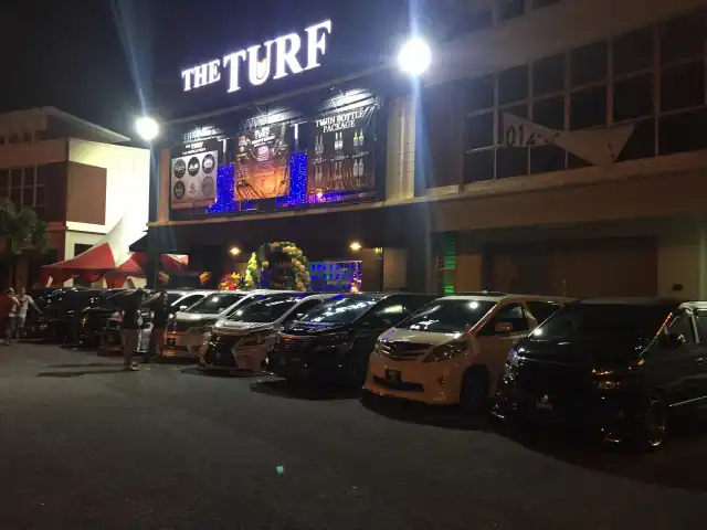 The Turf Restaurant & Bar Food Photo 9