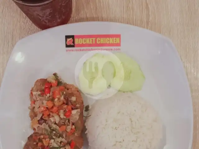 Gambar Makanan Rocket Chicken, Manggar 7