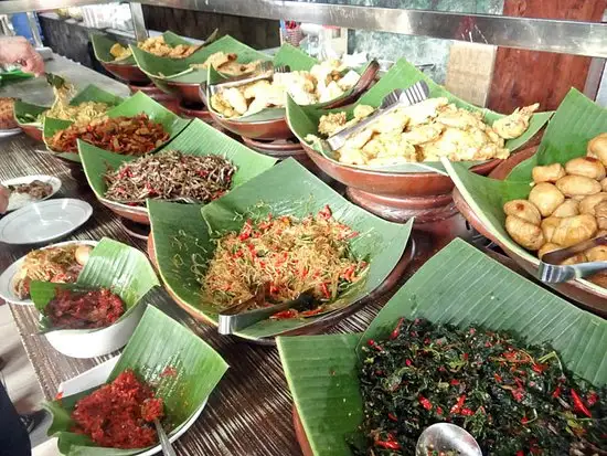 Gambar Makanan Bakso Kadipolo Solo 7