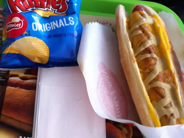 New Frank's Hot Dog'nin yemek ve ambiyans fotoğrafları 51