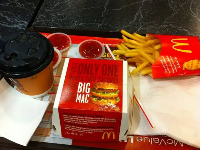McDonald's & McCafe's Food Photo 4